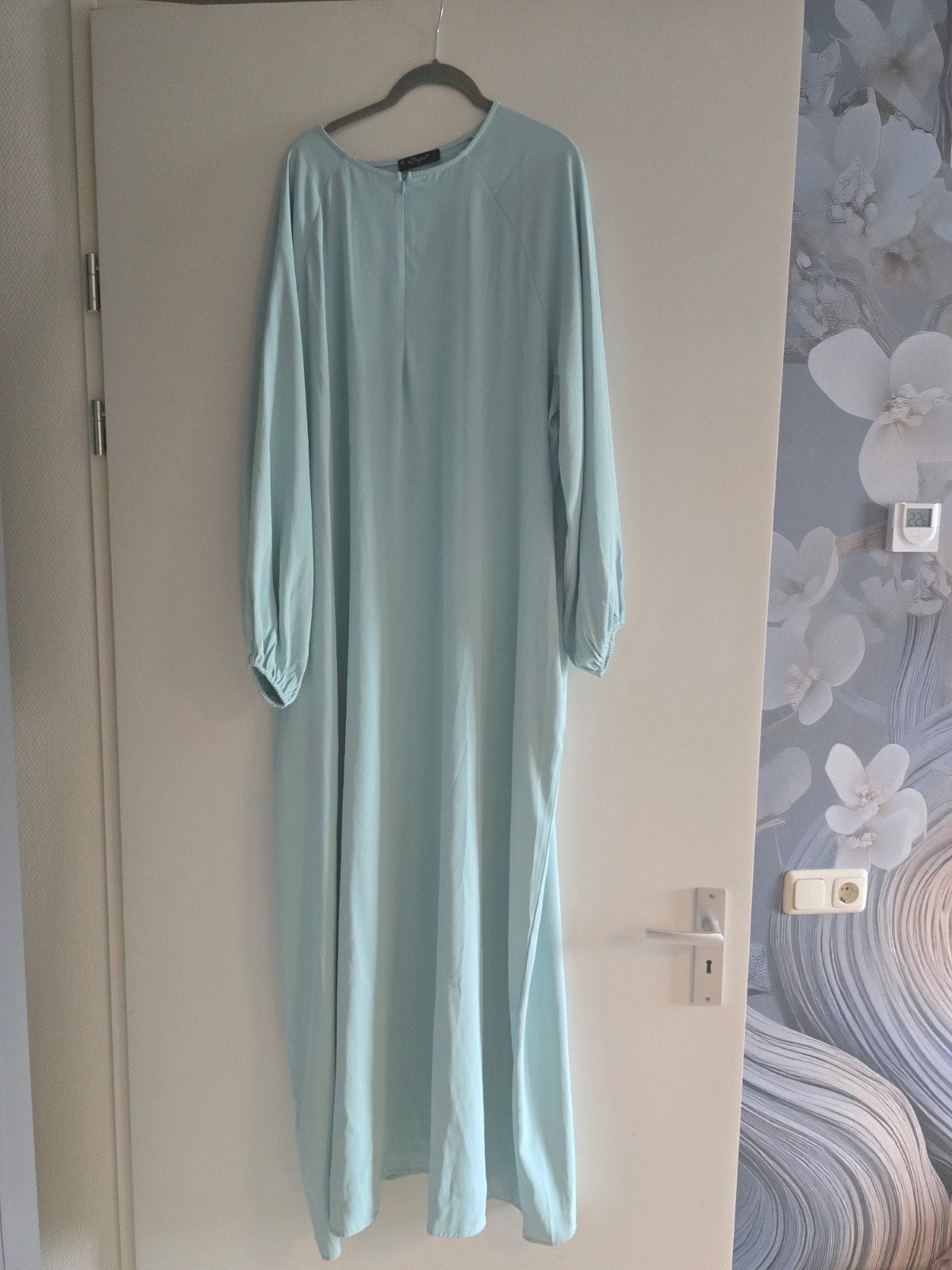 Prachtige Balloon Abaya Giftsbyeleysa Maat XL, Giftsbyeleysa, Verzenden, Maat 46/48 (XL) of groter, Zo goed als nieuw
