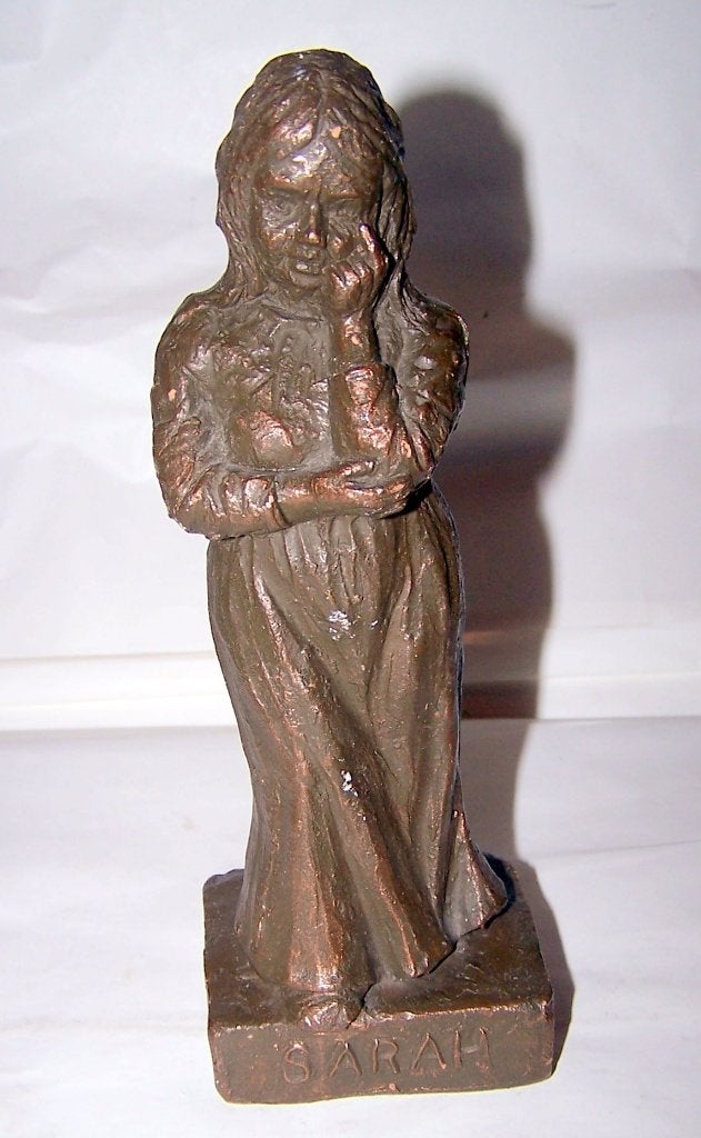 Geert Kunen beeldje Sarah. H. 21cm. Izgs., Handgemaakt, Ophalen of Verzenden, 20 - 50 cm, Beeld