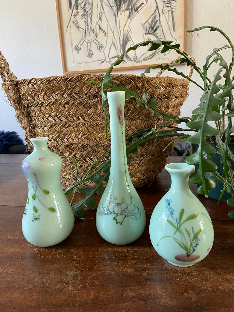 Des Pots drie mooie aparte zacht groene vaasjes  i.z.g.st., Ophalen of Verzenden, Zo goed als nieuw, Overige kleuren, Steen/keramiek
