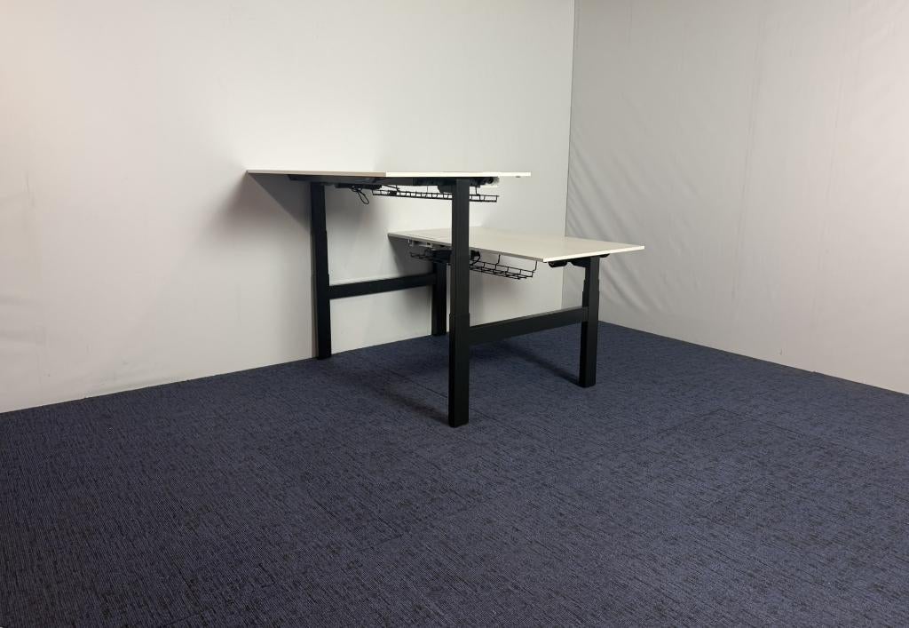 2 x Bench zit/sta bureau Ahrend Balance - 140 x 170 cm., Ophalen, Zit-sta bureau, Gebruikt, In hoogte verstelbaar