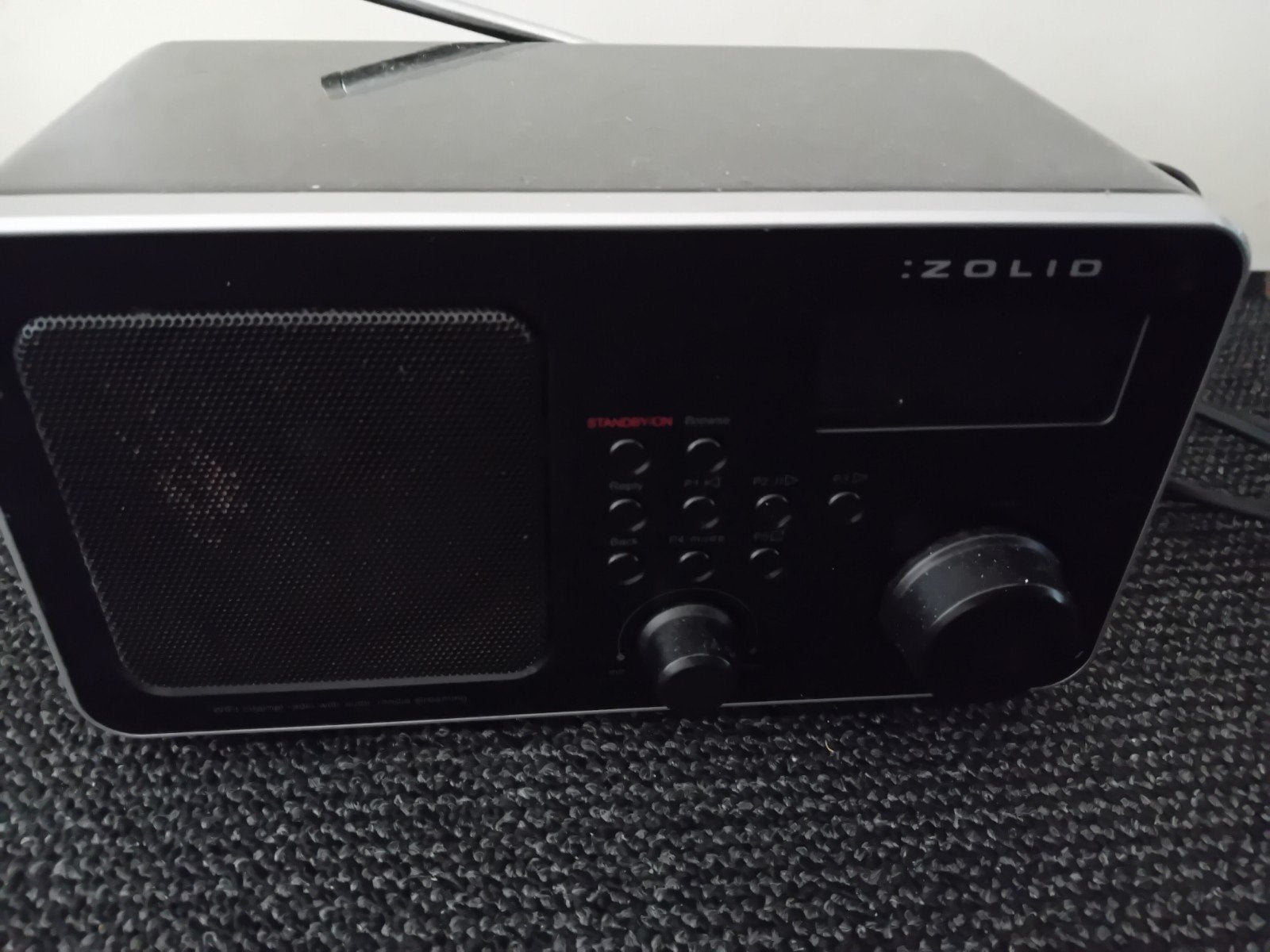 zolia radio aleen fm, Audio, Tv en Foto, Ophalen of Verzenden, Zo goed als nieuw