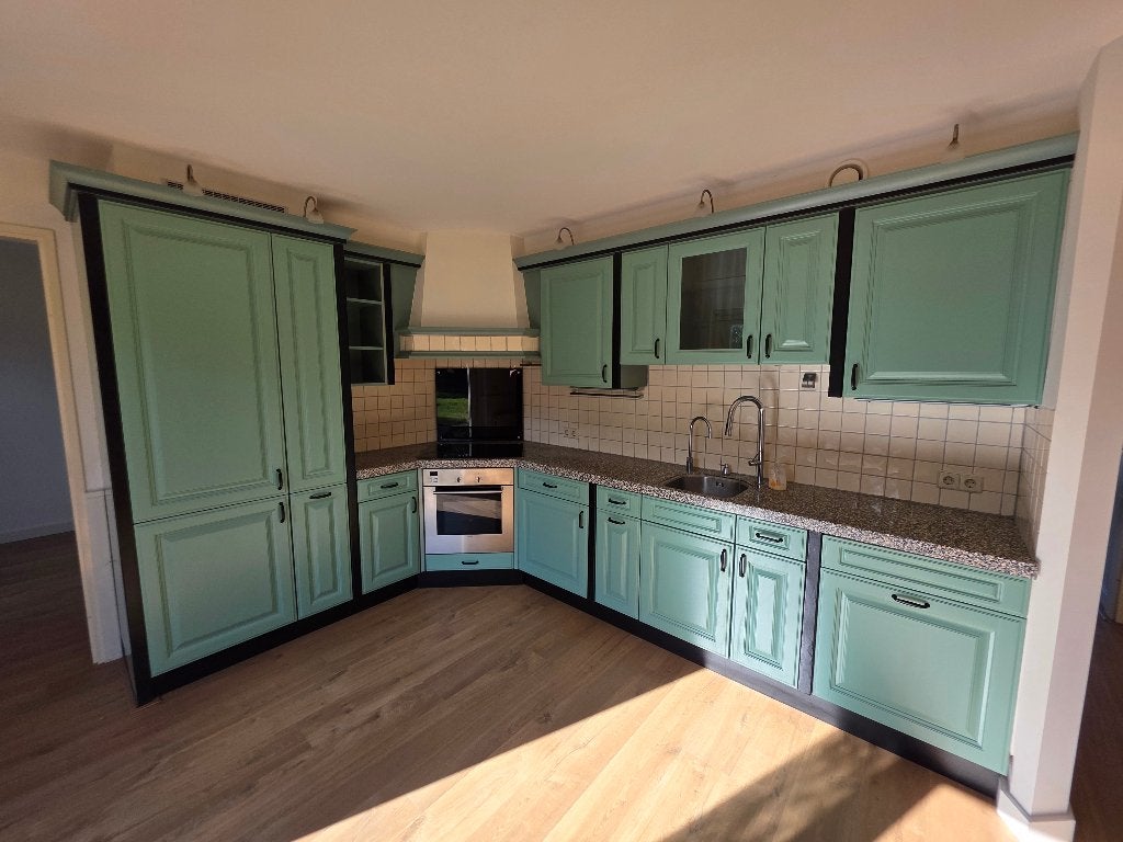 Landelijke keuken in salie groen inc. apparatuur en Quooker, Huis en Inrichting, Keuken | Complete keukens, Ophalen, Gebruikt