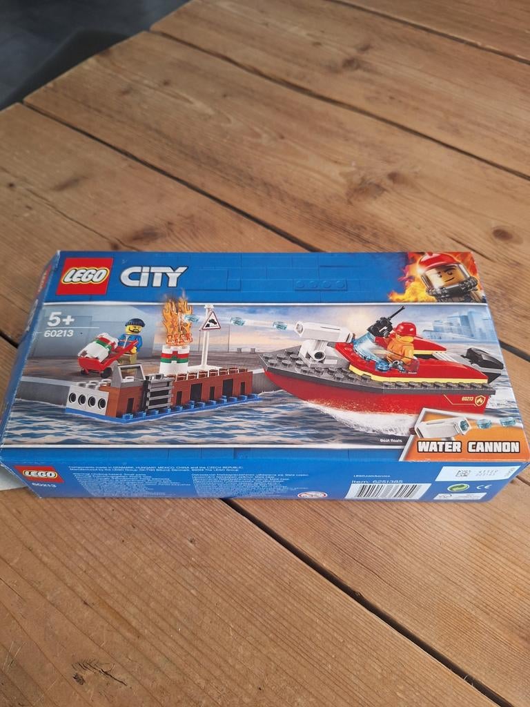Lego City 60213 Brandweerboot, Lego, Ophalen of Verzenden, Inclusief minifiguren, City