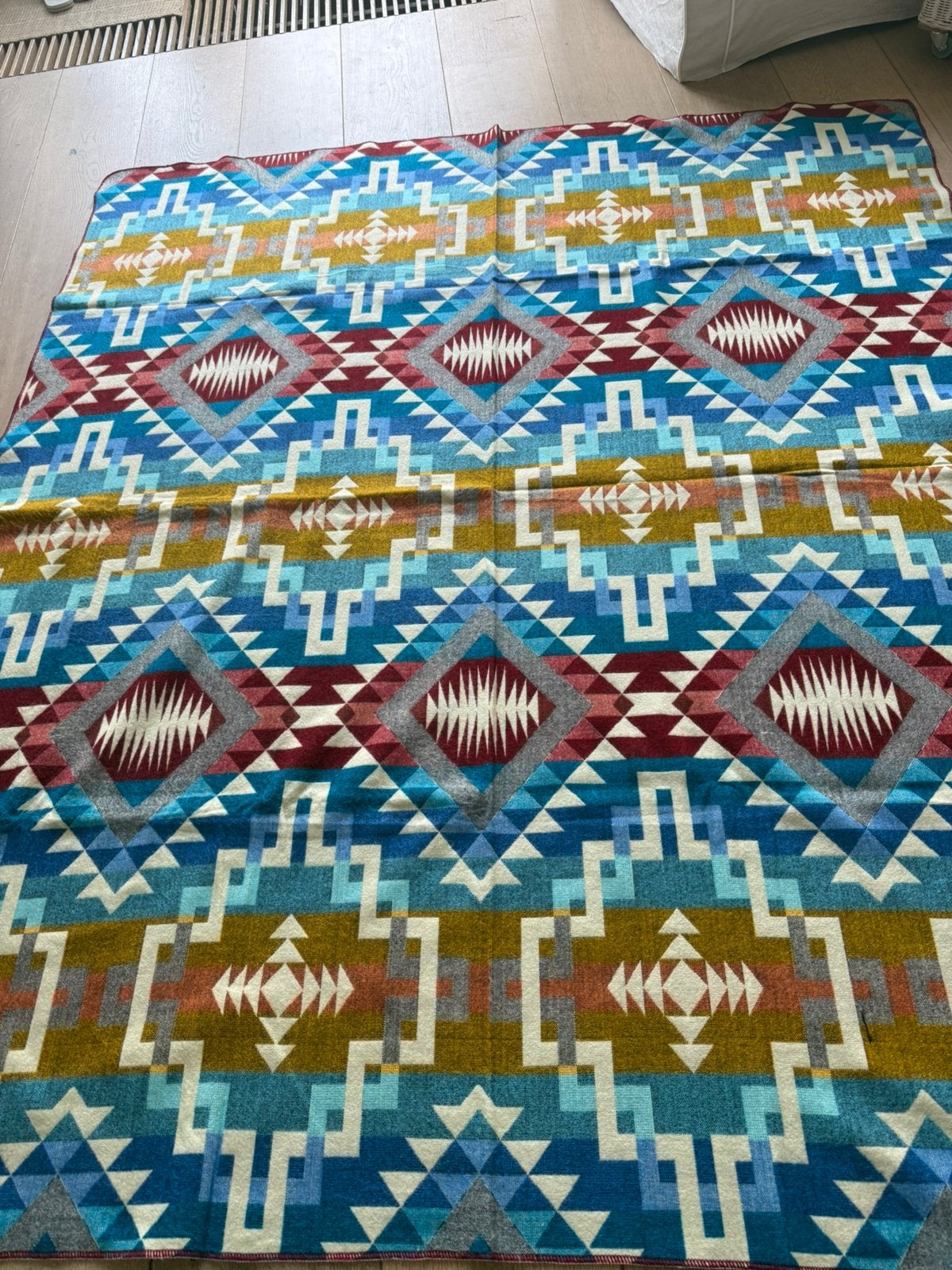 Alpaca wollen deken blauw rood, Huis en Inrichting, Woonaccessoires | Plaids en Woondekens, Wol, Nieuw, Ophalen of Verzenden, Plaid
