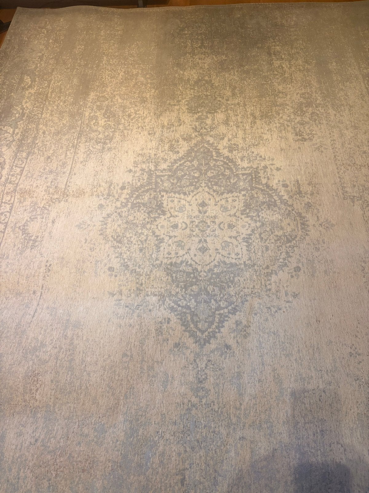 Louis de Poortere Vloerkleed Fading World Beige Sky 200x280c, Huis en Inrichting, Stoffering | Tapijten en Kleden, Ophalen, Beige