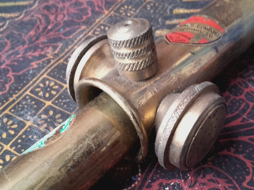 Mooie oude spuit uit Engeland van koper en hout 70 cm., Ophalen of Verzenden