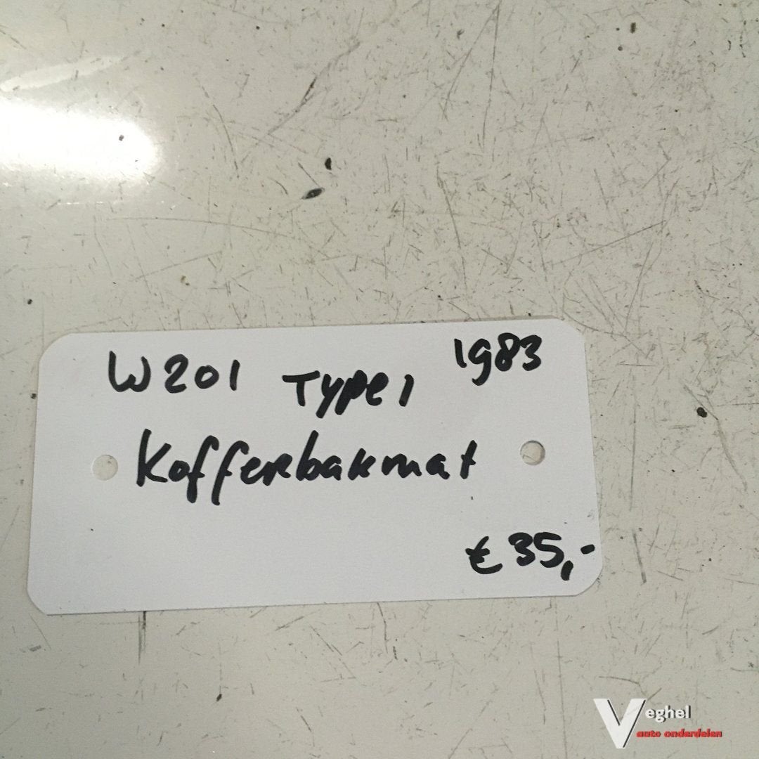 Mercedes W201 1983 Rubber Kofferbakmat, Auto-onderdelen, Interieur en Bekleding, Gebruikt, -, -, Ophalen of Verzenden