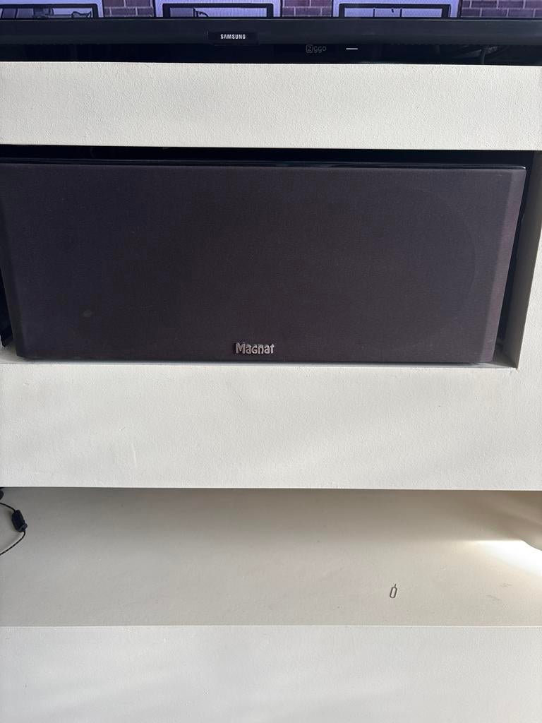 Magnat Center Speaker - Zwart, Zo goed als nieuw, Audio, Tv en Foto, Luidsprekers, Magnat, Ophalen of Verzenden, Zo goed als nieuw
