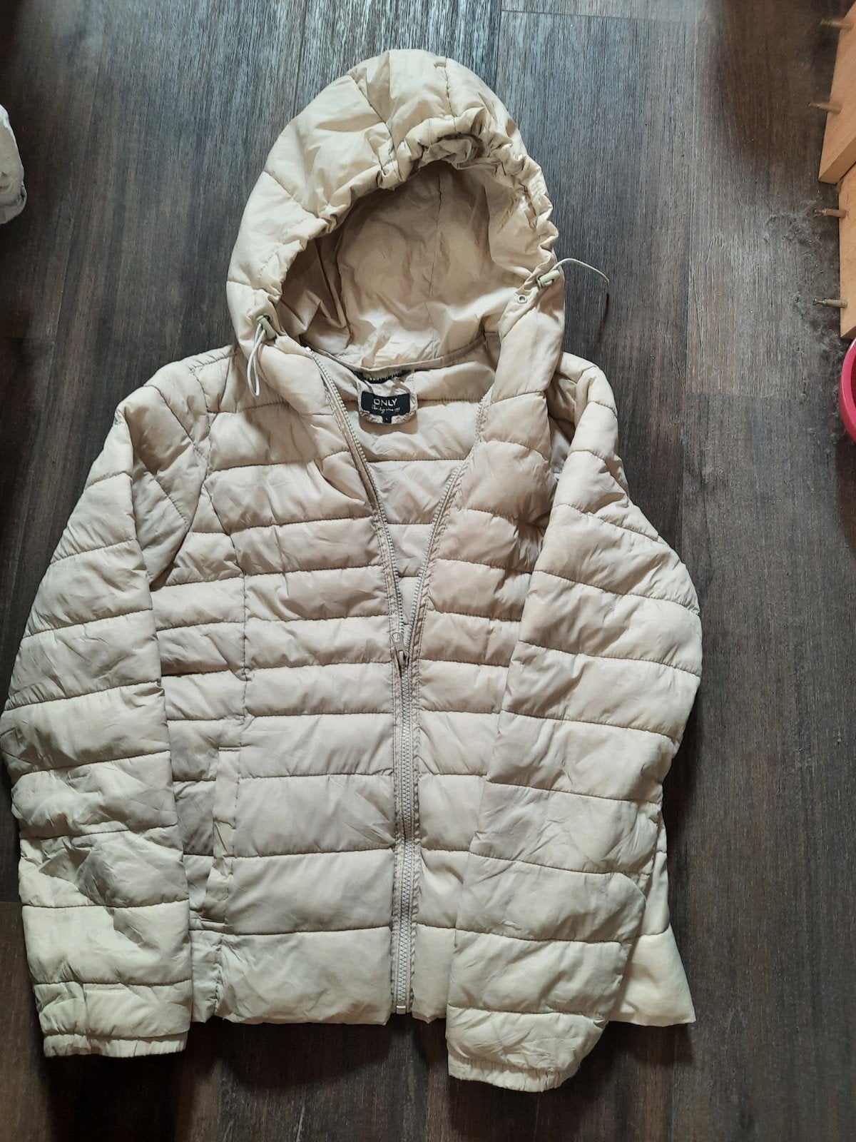 ONLY Lichtgewicht Gewatteerde Jas met Capuchon - Maat L, Kleding | Dames, Beige, Maat 42/44 (L), Ophalen of Verzenden, ONLY
