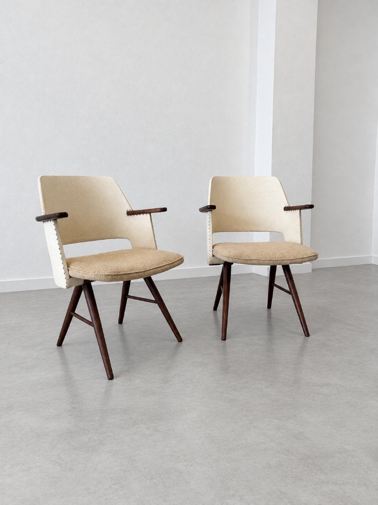 SET VAN 2 VINTAGE EETKAMERSTOELEN | PASTOE, Ophalen