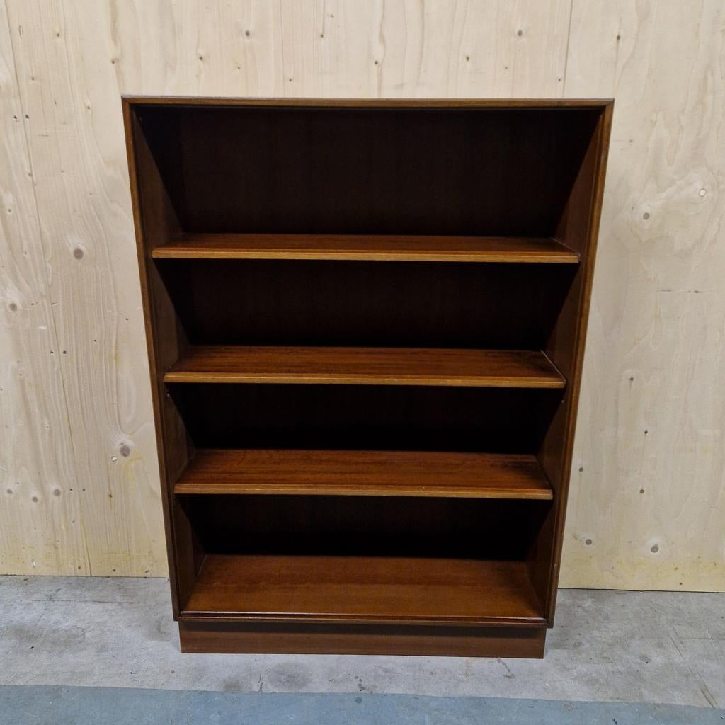 Rechte vintage boekenkast  Kempkes formule kast, Met plank(en), Kolibrivintagehal@gmail.com, Aaldertgeertsstraat 43 Olst, 100 tot 150 cm