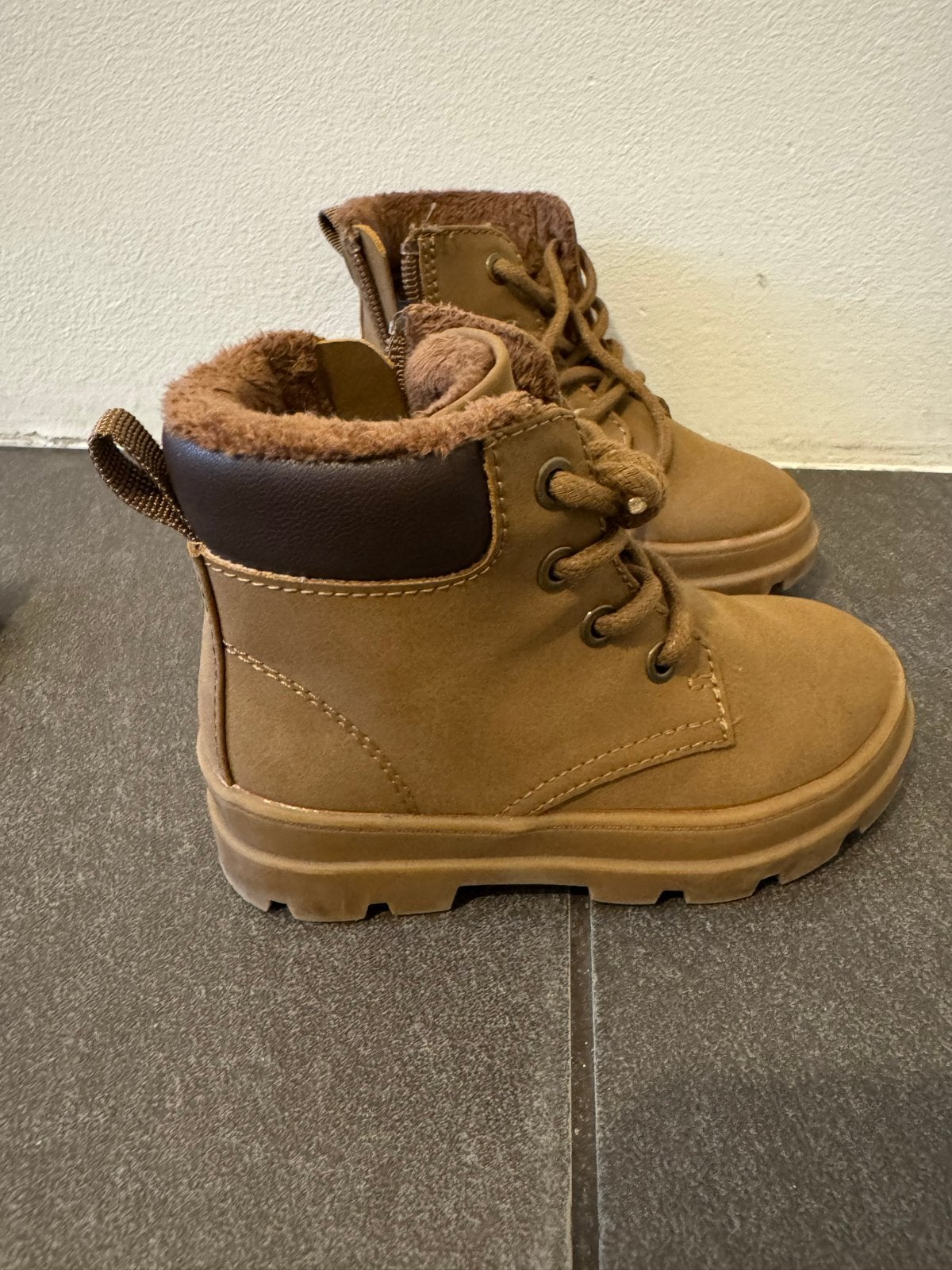 H&M Kinderlaarzen maat 23 - nieuw, Ophalen of Verzenden, Nieuw, Jongen of Meisje, Laarzen