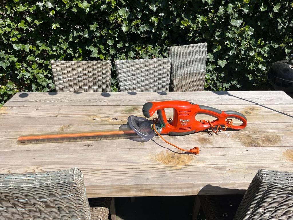 Flymo Easicut 600XT Heggenschaar - Gebruikt, Goede Staat, Tuin en Terras, Heggenscharen, Ophalen, Gebruikt, Elektrisch