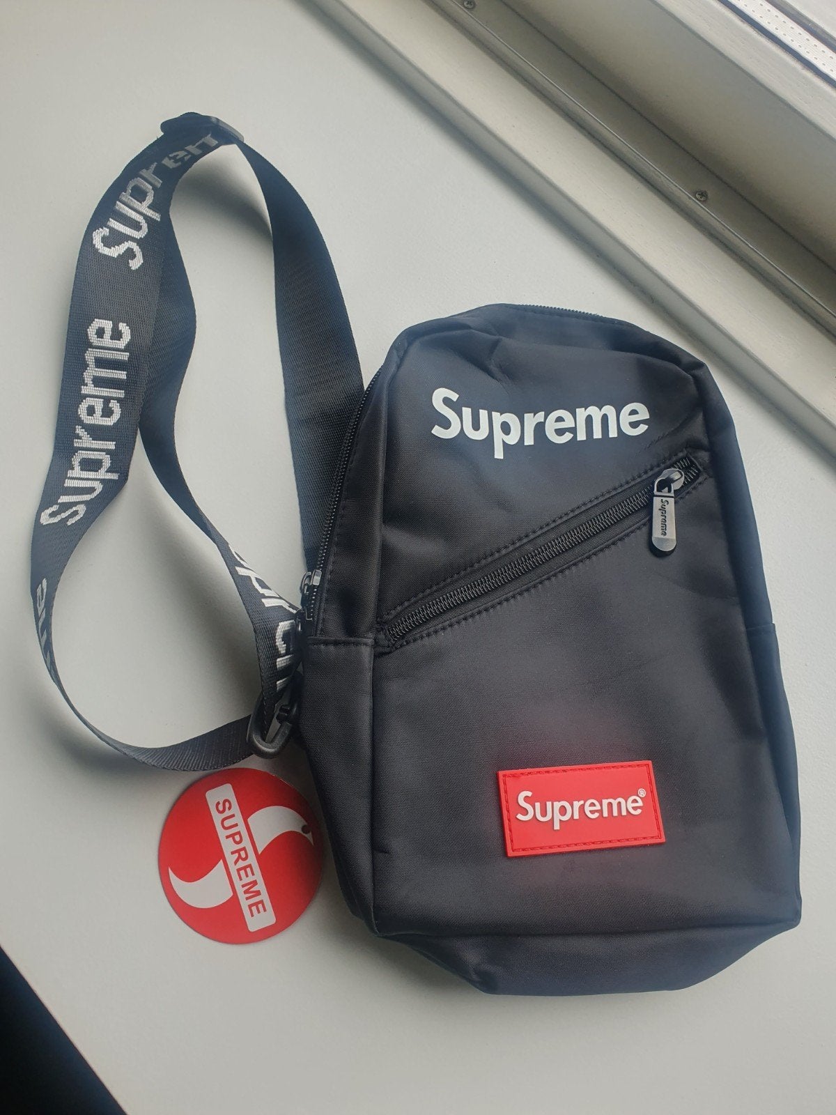 Supreme Schoudertas - Nieuw met label, Ophalen of Verzenden, Nieuw, Zwart, Schoudertasje