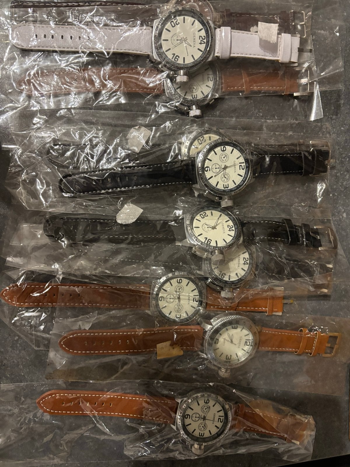 Partij van 17 horloges met grote kast, Sieraden, Tassen en Uiterlijk, Horloges | Heren, Overige merken, Leer, Staal, Polshorloge