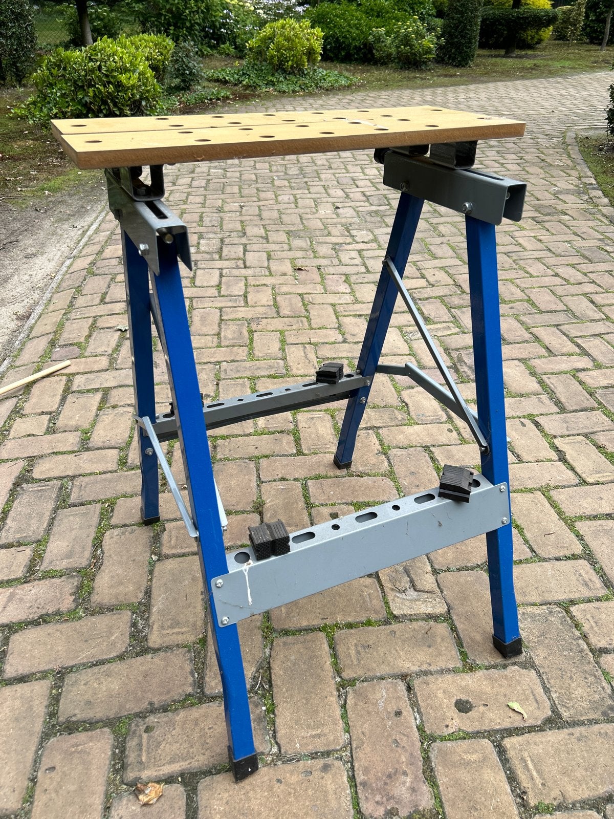 Stevige werkbank 60cm breed - Ideaal voor klussers!, Ophalen, Gebruikt, Minder dan 70 cm