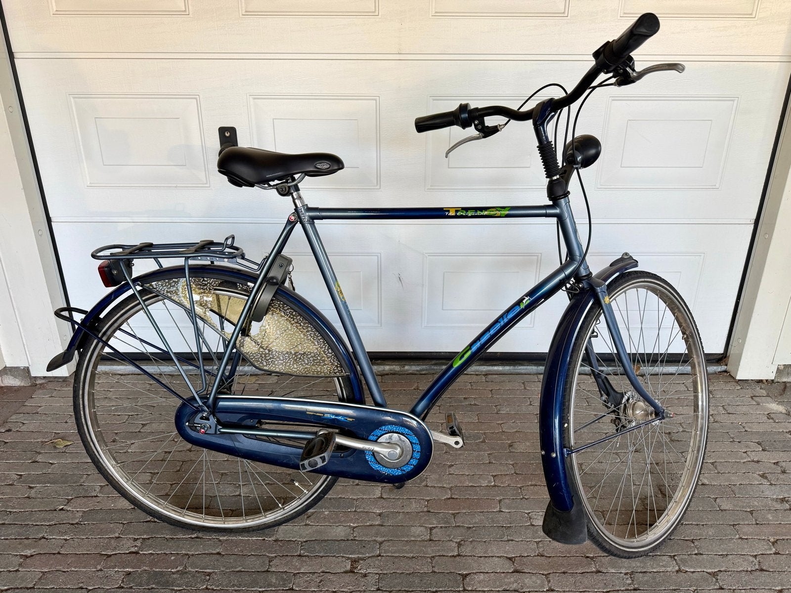Gazelle Trendy herenfiets met 4 versnellingen (lekke band), Fietsen en Brommers, Ophalen, Gebruikt, Velgrem, Versnellingen