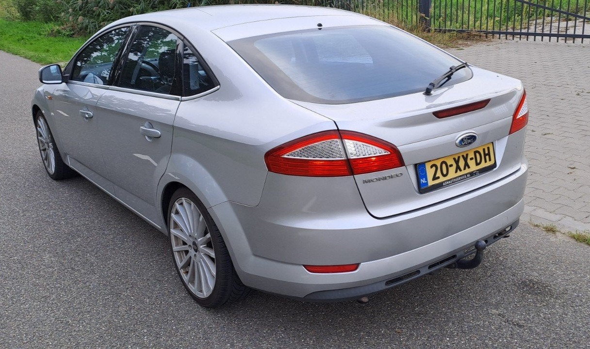 Ford Mondeo 2.5 20V 162KW 5D 2007 Grijs, Auto's, Voorwielaandrijving, 745 kg, 1800 kg, Mondeo
