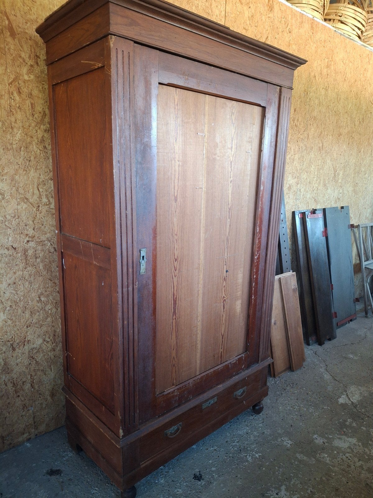 Oude demontabele kast - opknapper, Ophalen