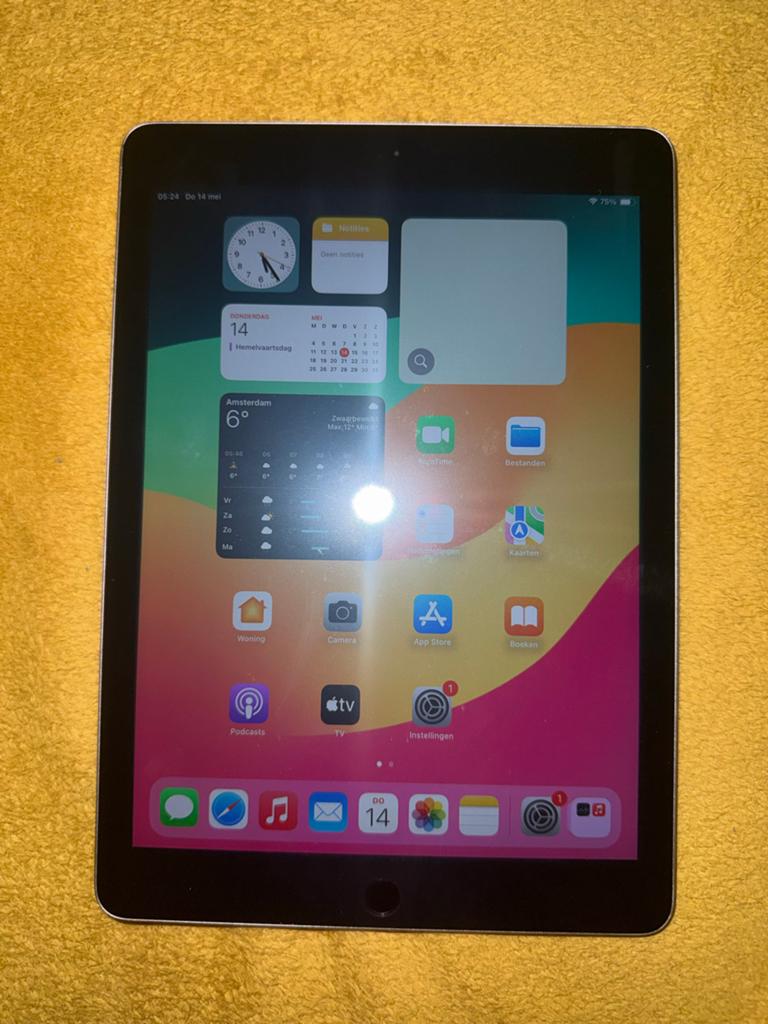 Apple iPad 6e Generatie - Spacegrijs 128GB, 10 inch, Apple iPad, Ophalen of Verzenden, Zo goed als nieuw