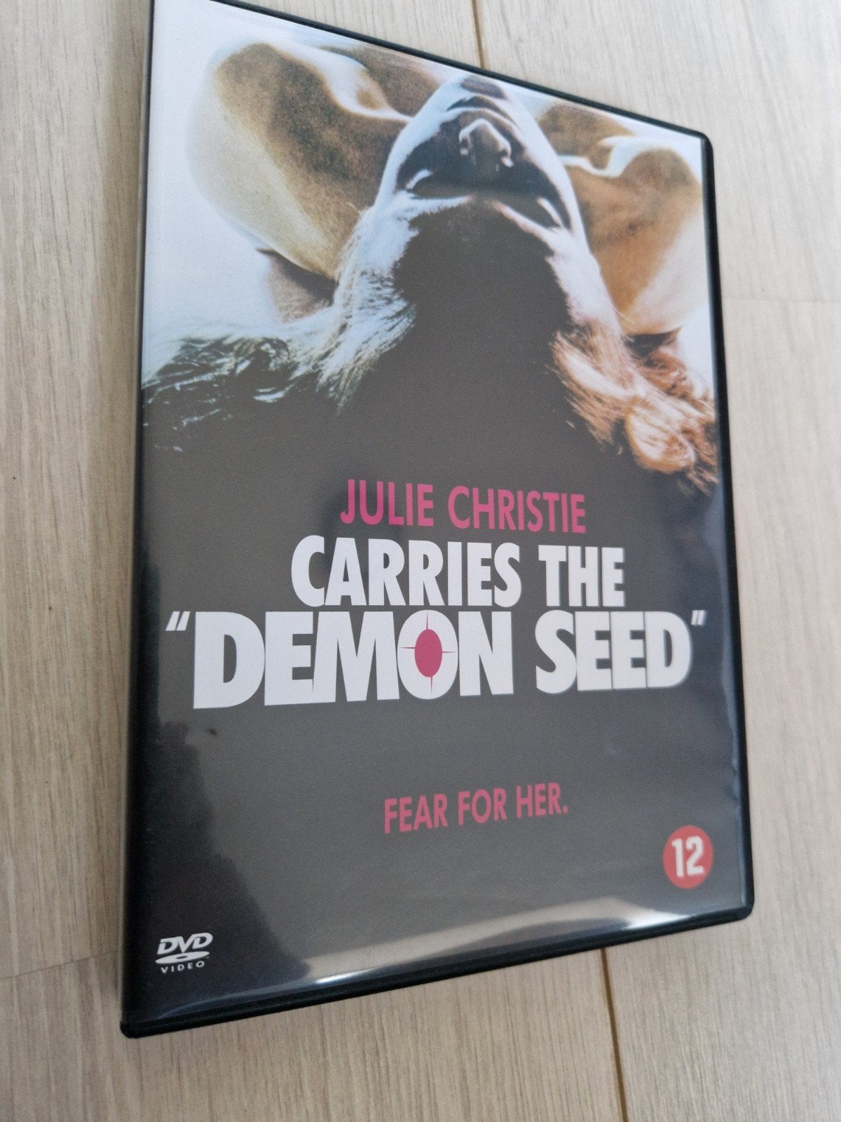 1977 dvd julie christie carries the demon seed fear for her, Ophalen of Verzenden