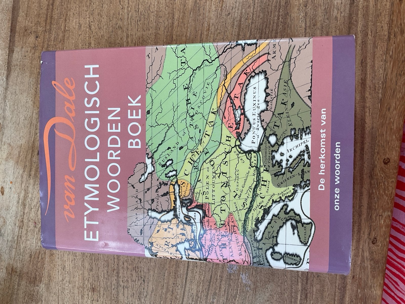 Van Dale Etymologisch Woordenboek - De herkomst van woorden, Boeken, Ophalen of Verzenden, Zo goed als nieuw, Van Dale, Nederlands