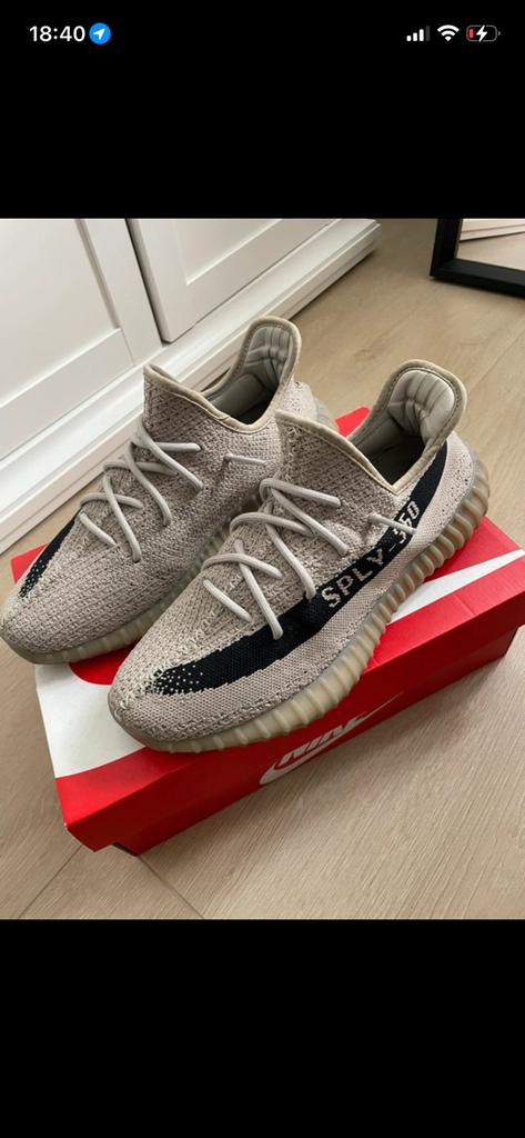 Yeezy Boost 350 V, Ophalen of Verzenden, Zo goed als nieuw, Overige kleuren