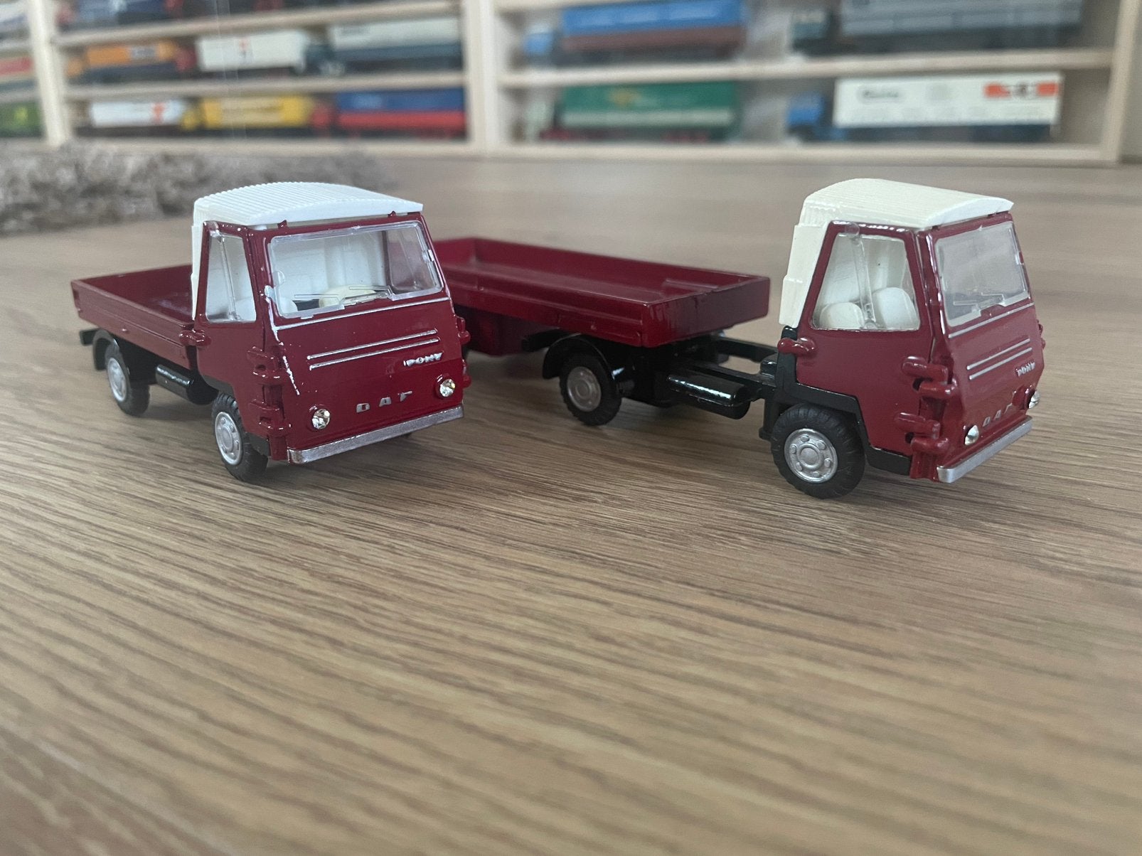 Set DAF Pony van Lion Car., Hobby en Vrije tijd, Modelauto's | 1:50, Ophalen of Verzenden, Zo goed als nieuw, Bus of Vrachtwagen
