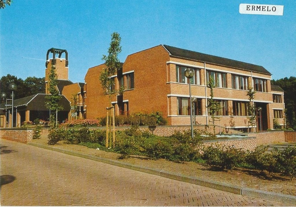 Ansichtkaart Gemeentehuis Ermelo, Verzenden, 1980 tot heden, Ongelopen, Gelderland