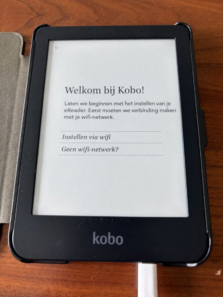 Kobo eReader met hoesje - Zo goed als nieuw, 8 GB, 6 inch of minder, Kobo, Ophalen of Verzenden