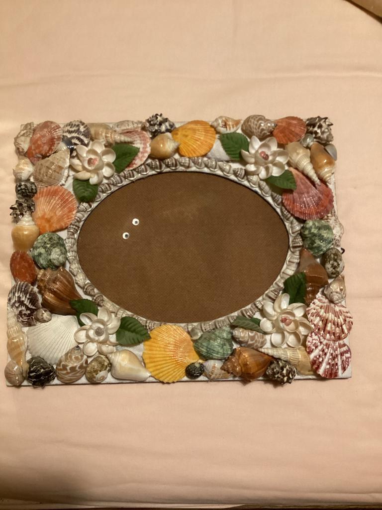Unieke Fotolijst met Schelpen en Bloemen - Handgemaakt, Ophalen of Verzenden, Zo goed als nieuw