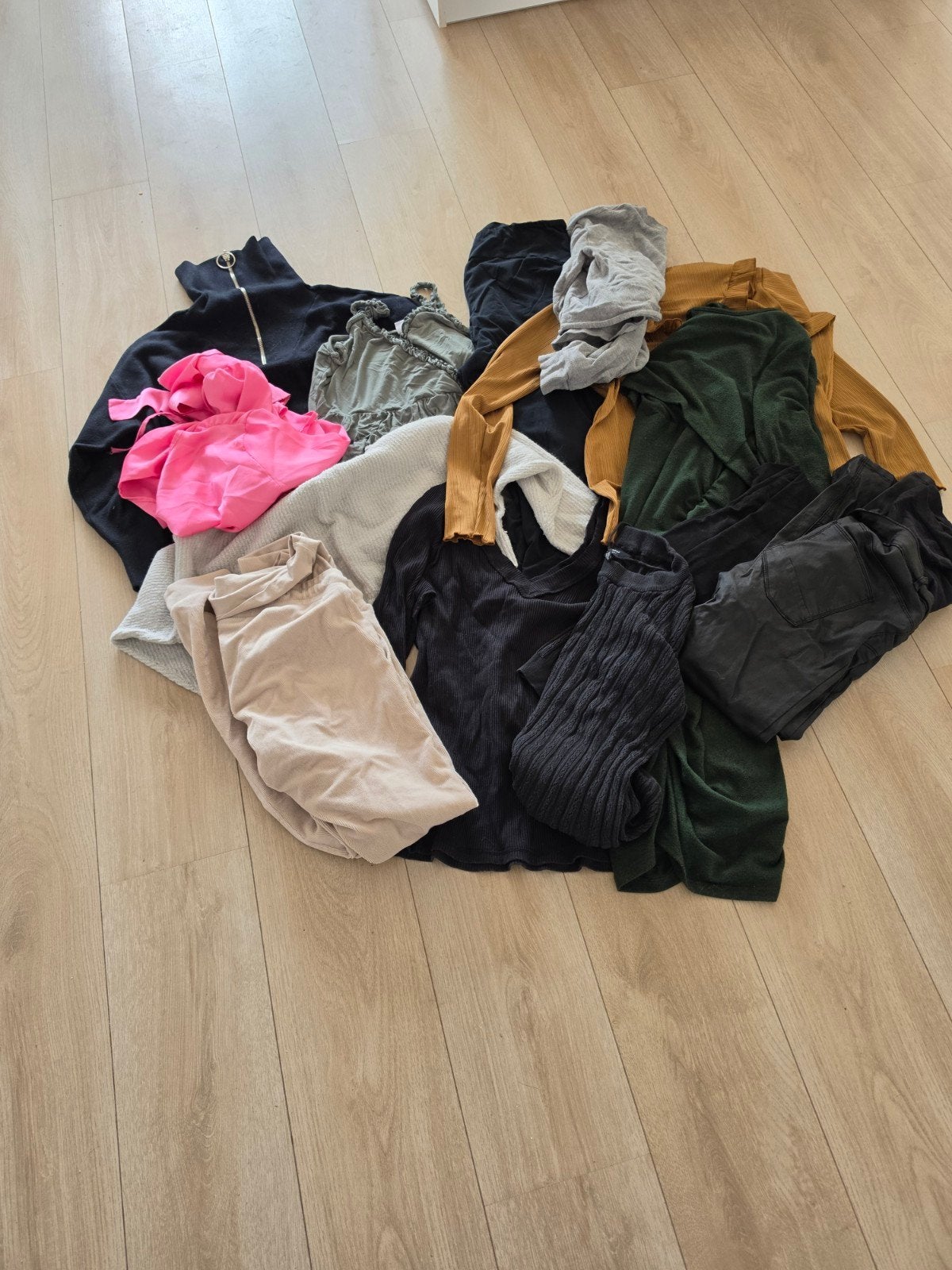 Zwangerschapskleding maat M/L, Ophalen, Zo goed als nieuw, Maat 42/44 (L), Overige kleuren