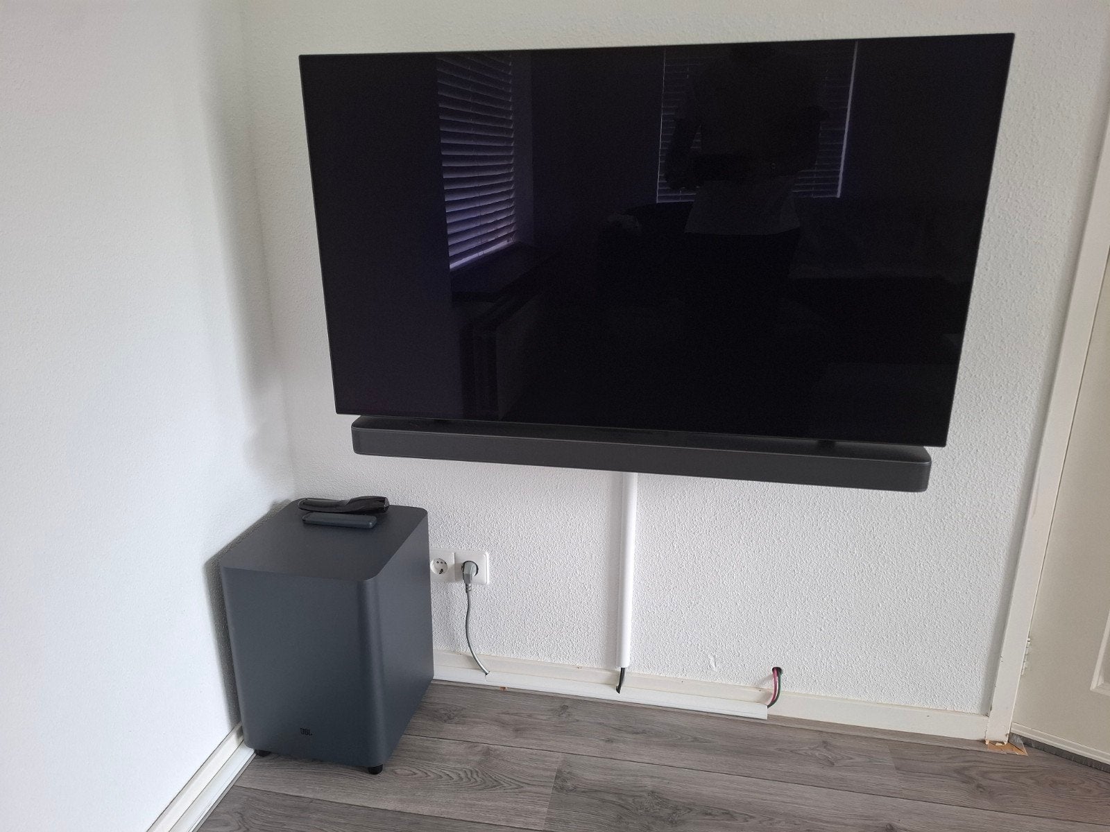 LG 48" 4K OLED TV met Soundbar en Vögel Muurbeugel, Ophalen, Zo goed als nieuw, 100 cm of meer, 4k (UHD)