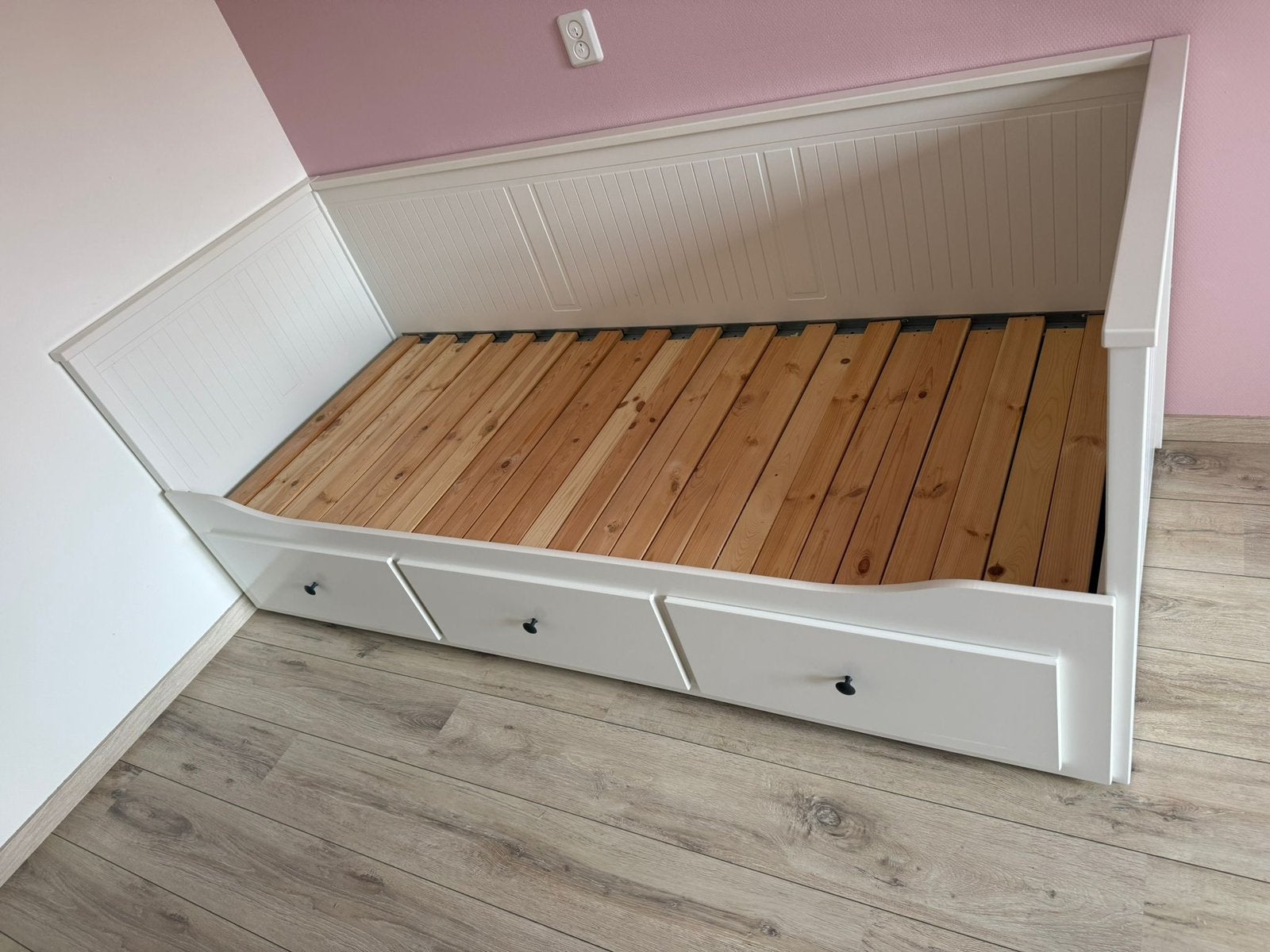 Ikea uitschuifbed, Ophalen, Wit, Tweepersoons, Zo goed als nieuw