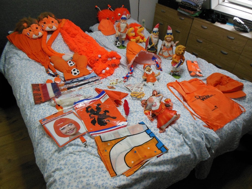 Oranje artikelen, Ophalen, Zo goed als nieuw