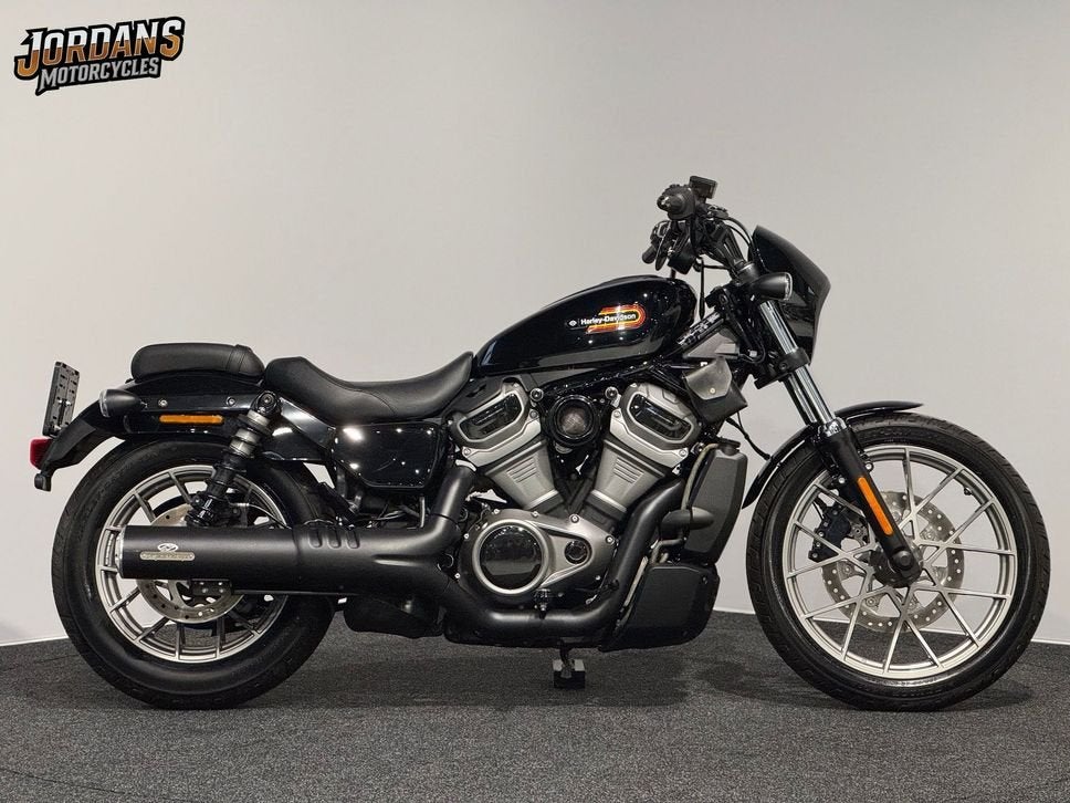 HARLEY-DAVIDSON NIGHTSTER RH 975 JEKILL & HYDE (bj 2023), Motoren, 2 cilinders, HARLEY-DAVIDSON, Bedrijf, Onbekend