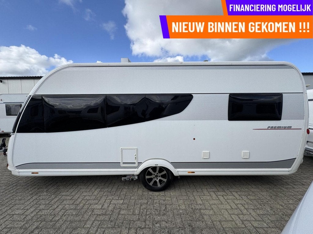 Hobby PREMIUM 495 UL ENKELE BEDDEN, RONDZIT, MOVER VOORTENT, Mover, Rondzit, Hobby, 7 tot 8 meter