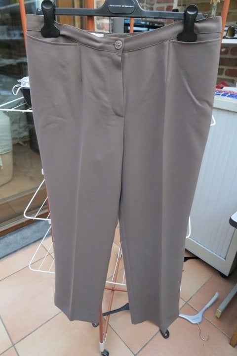 Broek bruin elastische band Mayerline mt 42, Mayerline, Bruin, Maat 42/44 (L), Ophalen of Verzenden