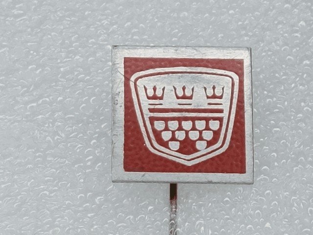 SP2284 Speldje Ford Taunus logo rood, Ophalen of Verzenden, Gebruikt, Overige onderwerpen