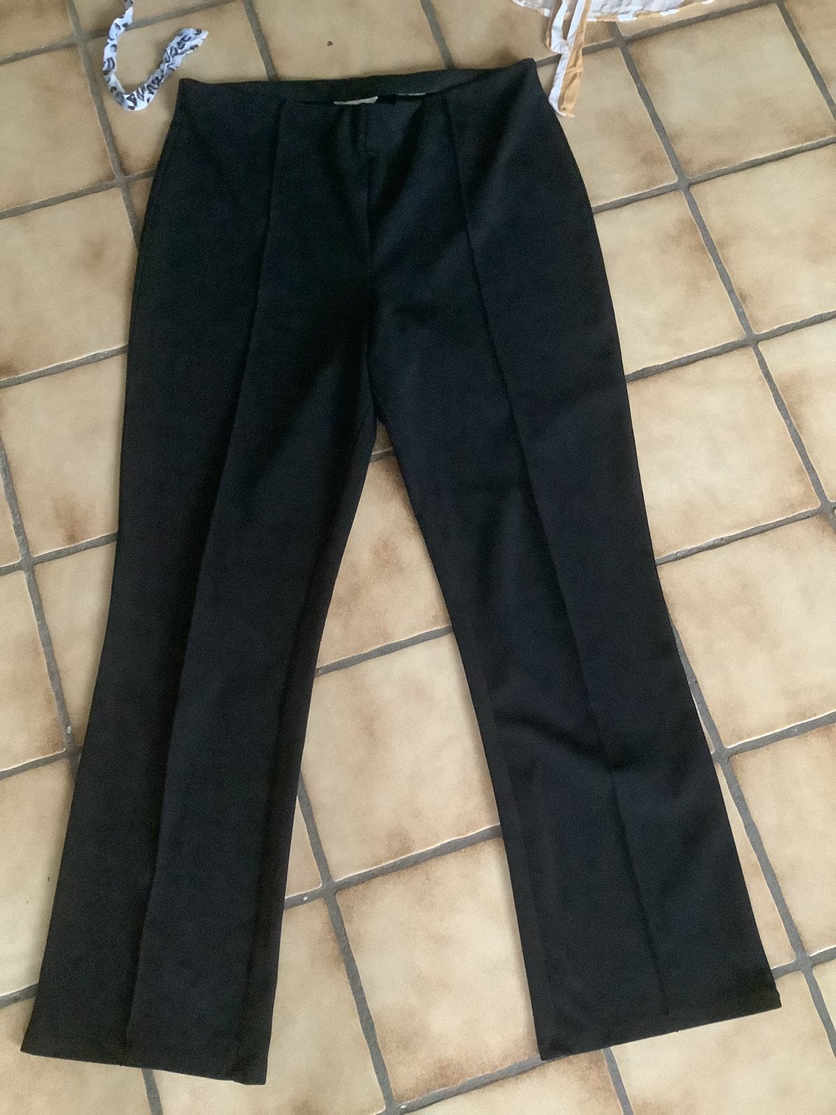 Dames broek zwart, Ophalen, Zo goed als nieuw, Zwart