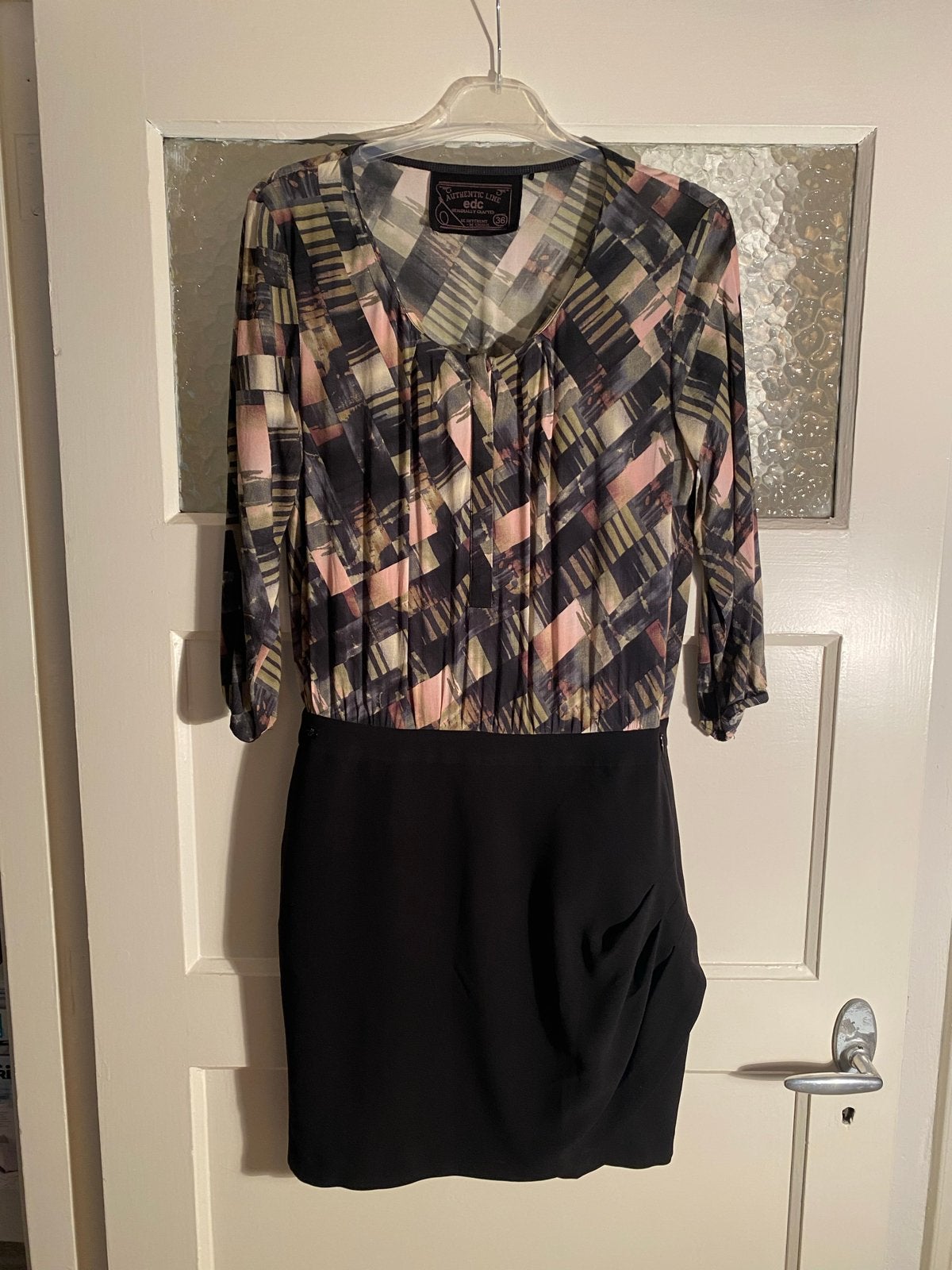 EDC by Esprit jurk maat 36 - Zwart met kleurrijke top, Zwart, Ophalen of Verzenden, Zo goed als nieuw, Maat 36 (S)