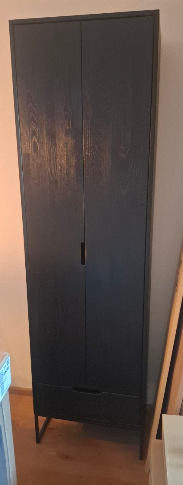 Zwarte Kast met Lade en Planken - 210 cm Hoog, Ophalen, Met plank(en), Gebruikt, 200 cm of meer