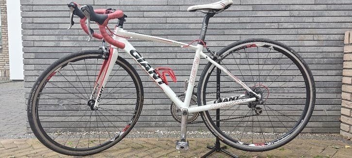 Snelle Giant Defy XS 9-13 jr categorie 5-6 racefiets, Fietsen en Brommers, Fietsen | Racefietsen, 28 inch, Gebruikt, Aluminium