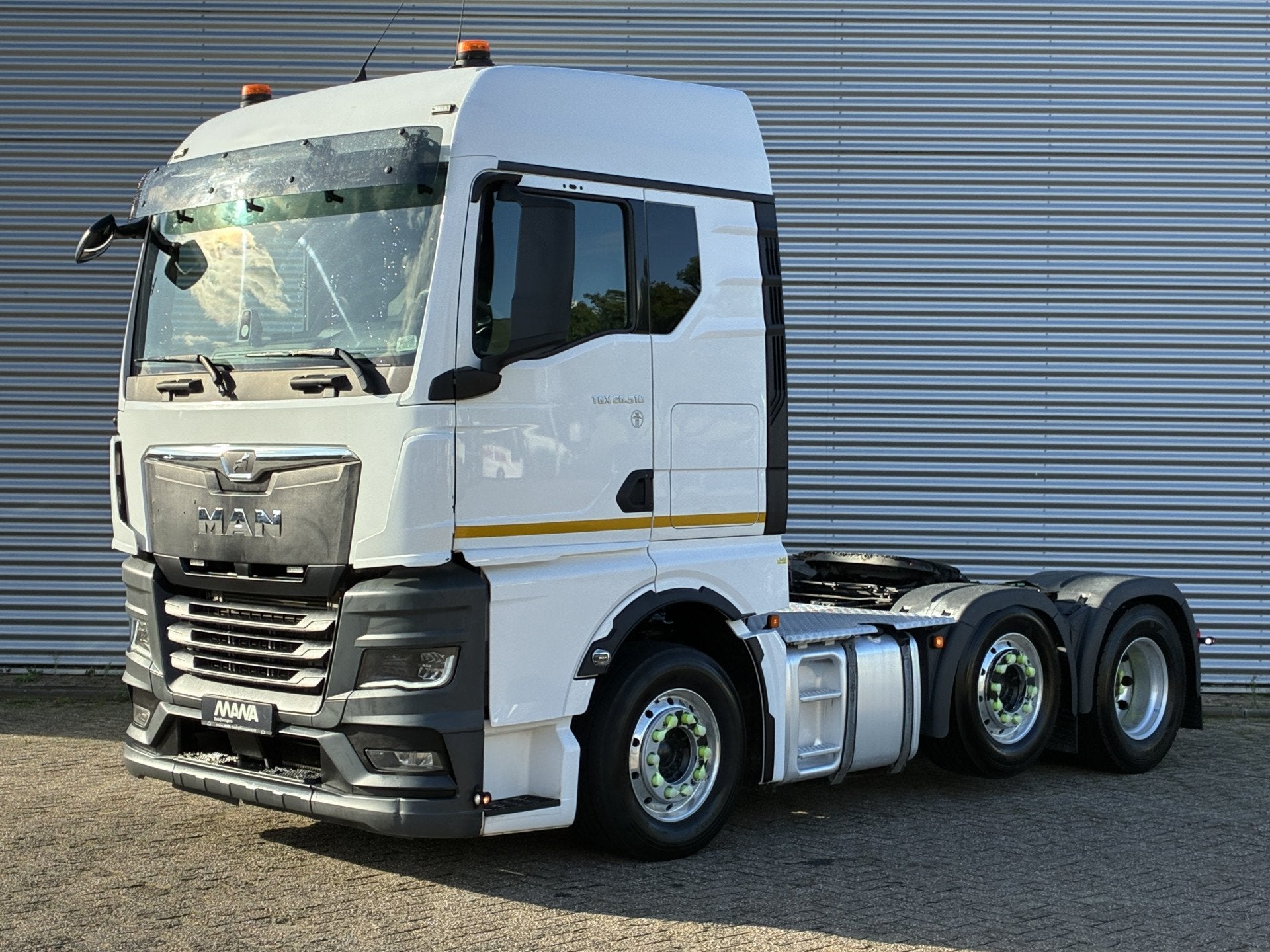MAN TGX 26.510 6x2/4 BL SA GM ADR KLASSE 1 (EX/II EX/III FL, Automaat, MAN, Wit, Bedrijf