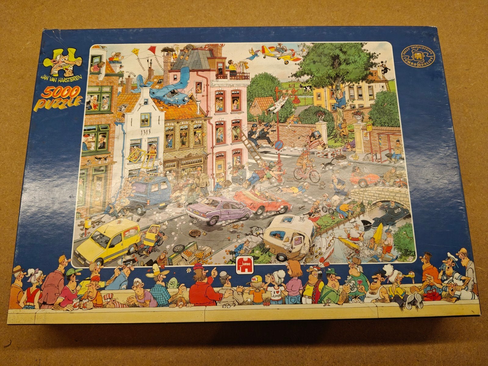 Jan van Haasteren puzzel 5000 stukjes - Vrijdag de 13e, Ophalen of Verzenden, Meer dan 1500 stukjes, Zo goed als nieuw, Legpuzzel