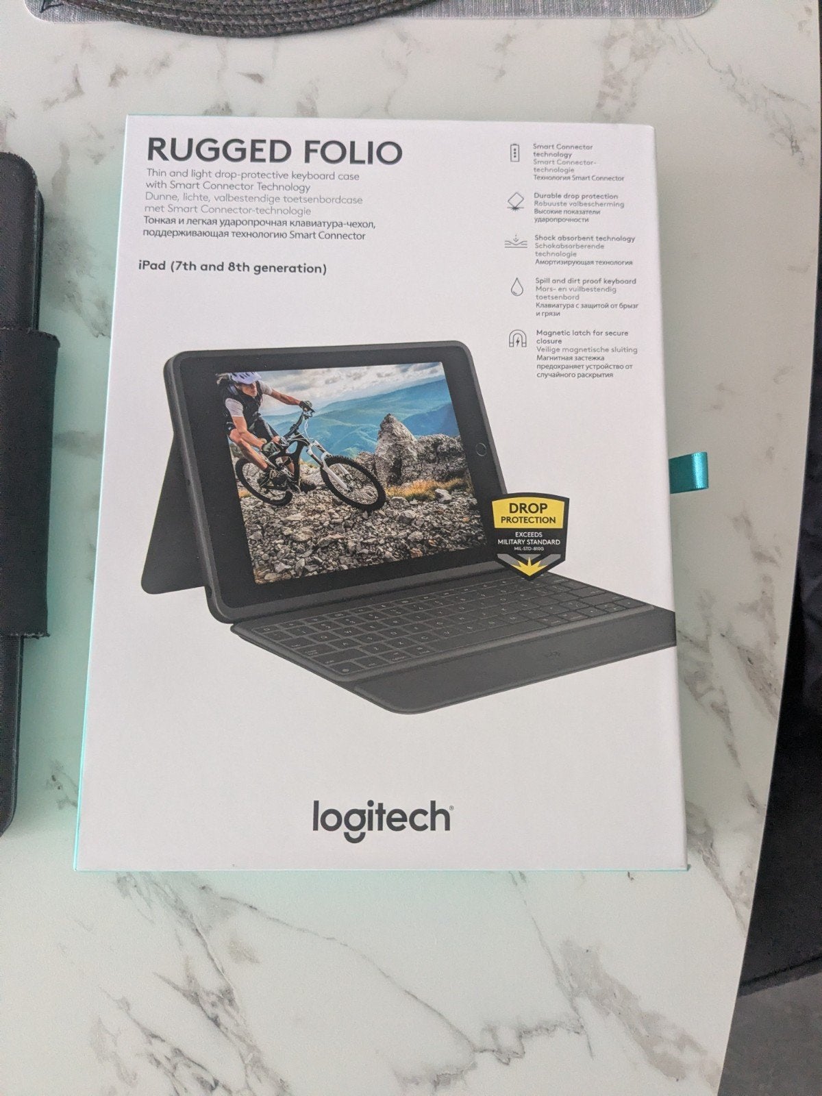 Logitech Rugged Folio Toetsenbordhoes voor iPad (7e/8e gen), Ophalen of Verzenden, Zo goed als nieuw, 10 inch, Apple iPad