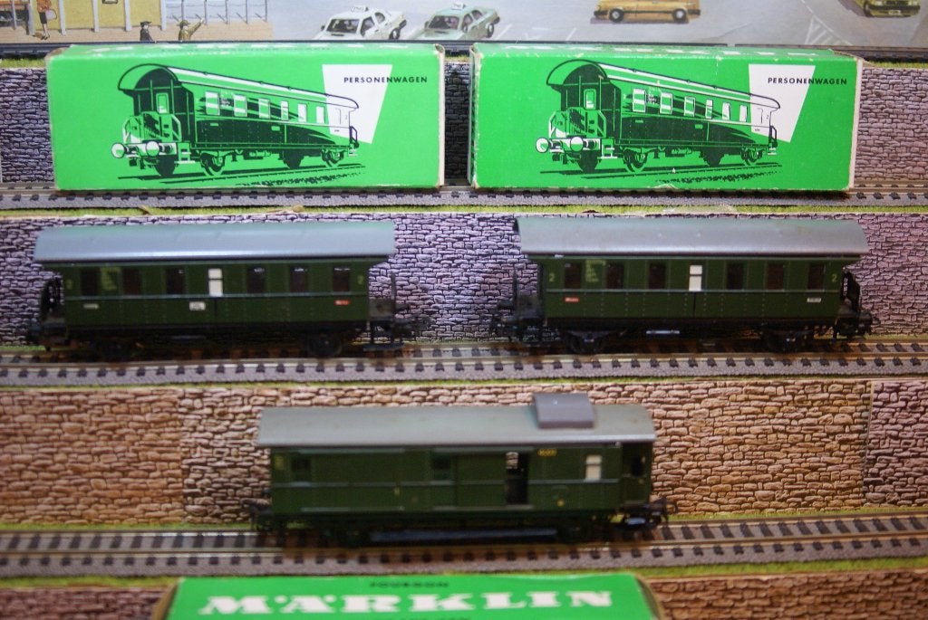 Marklin  rijtuigen en bagagewagen, Wisselstroom, Wagon, Ophalen of Verzenden, Zo goed als nieuw