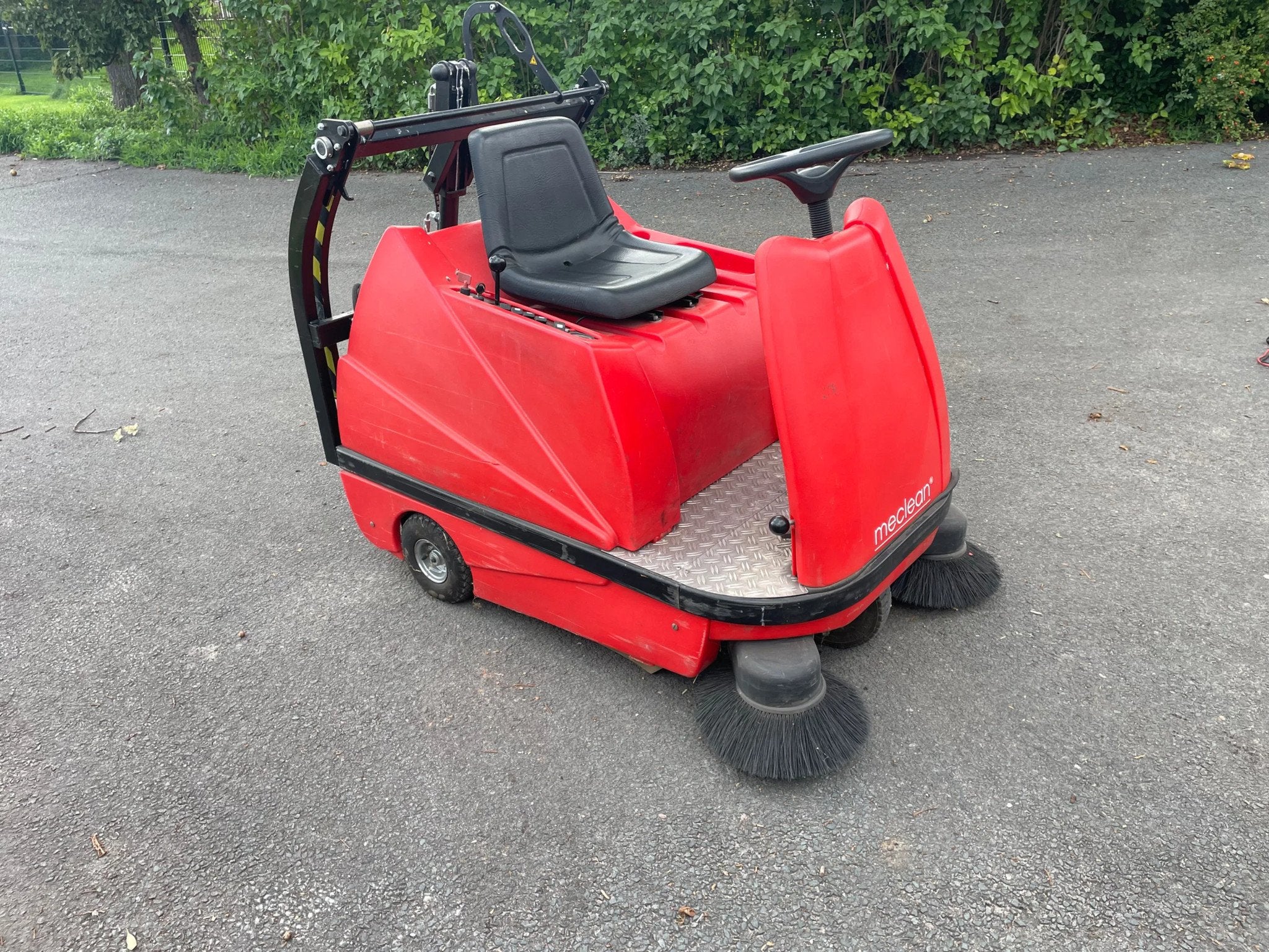Meclean 1200 opzitveegmachine met hoogkiepbak, Meclean, Info@alblasinterntransport.nl, DE