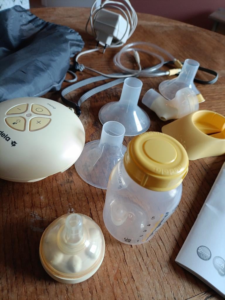 Medela swing elektrische borstkolf, Ophalen, Zo goed als nieuw, Borstkolf