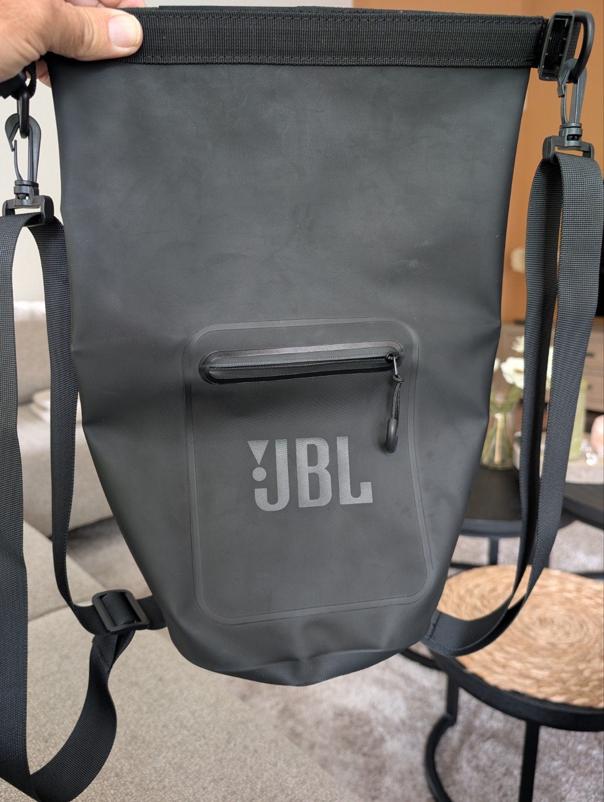 JBL Waterdichte Tas / Dry Bag - Zwart, 25 tot 40 cm, Zo goed als nieuw, Waterdicht, 30 tot 45 cm